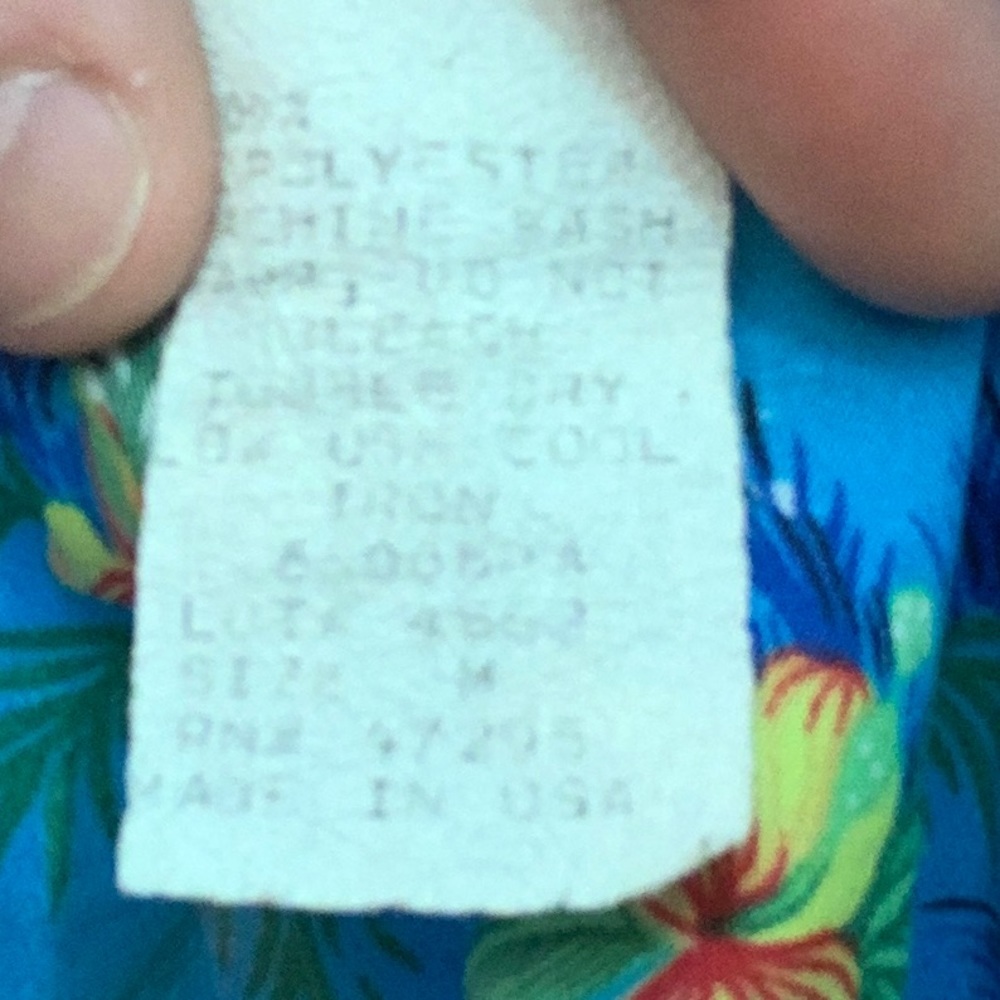 Islander Beach Button Up - Picture 4 of 4
